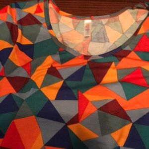 Lularoe tee shirt